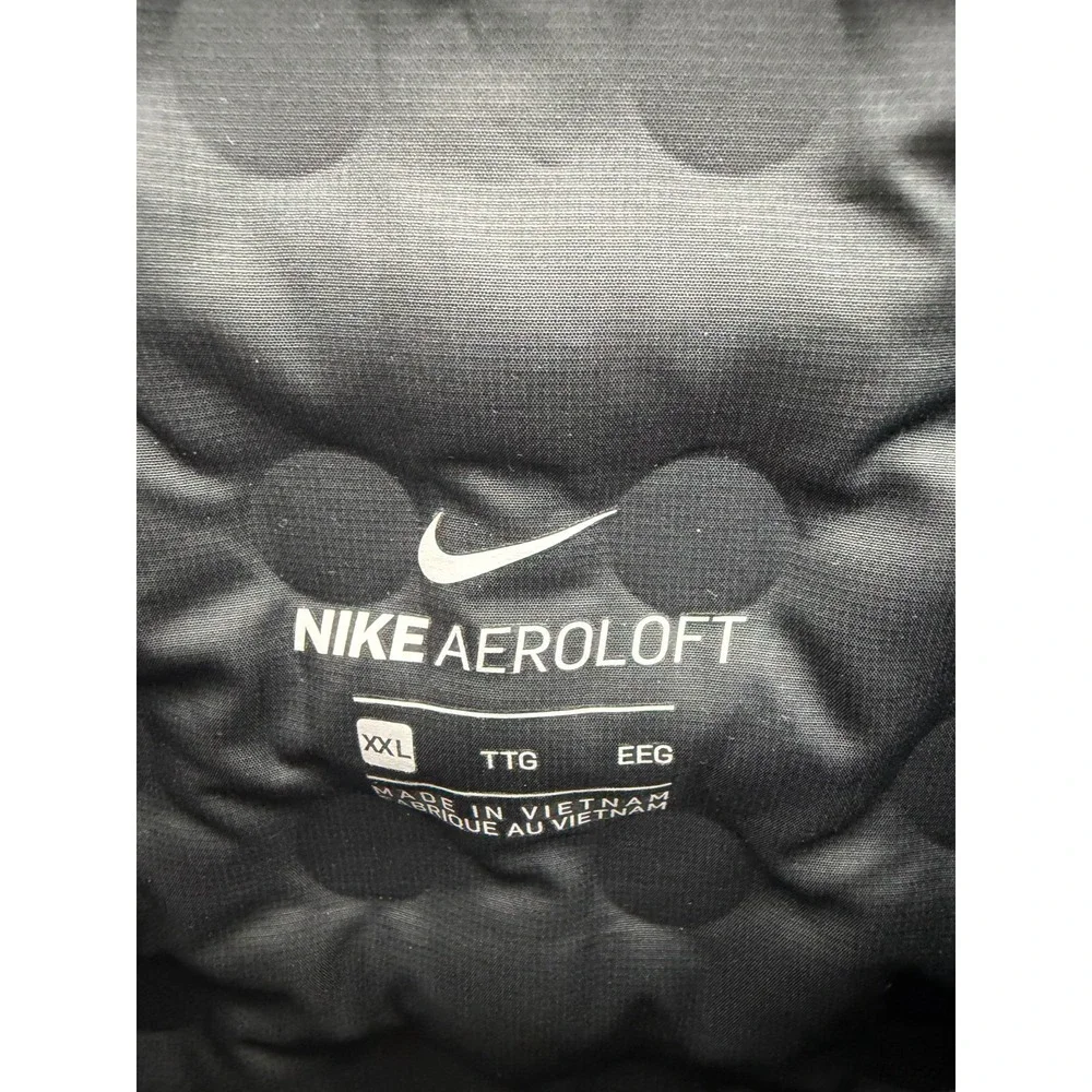 Nike nwot aeroloft